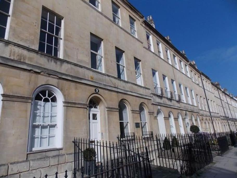 Spacious Apartment Central Bath Exterior foto